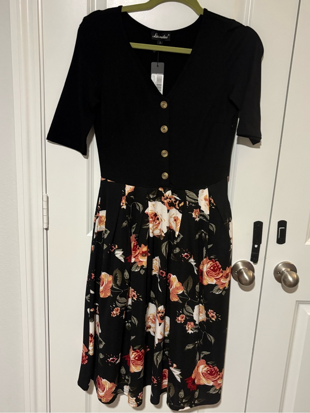 Lamius Black Floral Button Front Dress Size S NWT